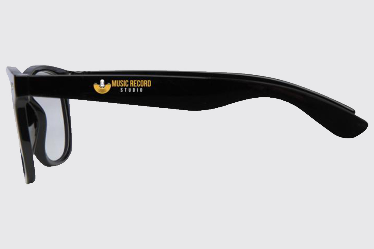 https://cadolino-werbeartikel.ch/wp-content/uploads/2020/09/Kachel-Brille.jpg