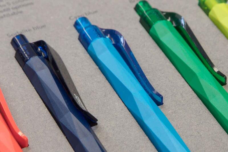 https://cadolino-werbeartikel.ch/wp-content/uploads/2023/10/cadolino-kataloge-prodir_kundengeschenke.ce08c26b03cfe331f20790d4742c811f4.jpg