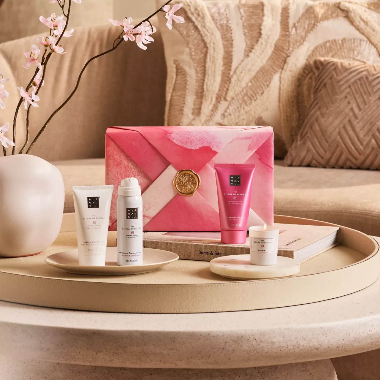 1116616-rituals-38a-sakura-2023-giftset-s-4-by-3